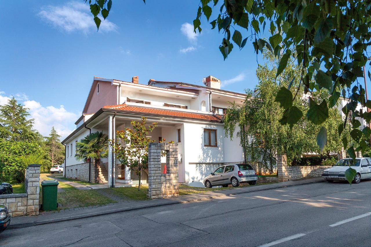 Casa Mareva Hotel Poreč Exterior foto